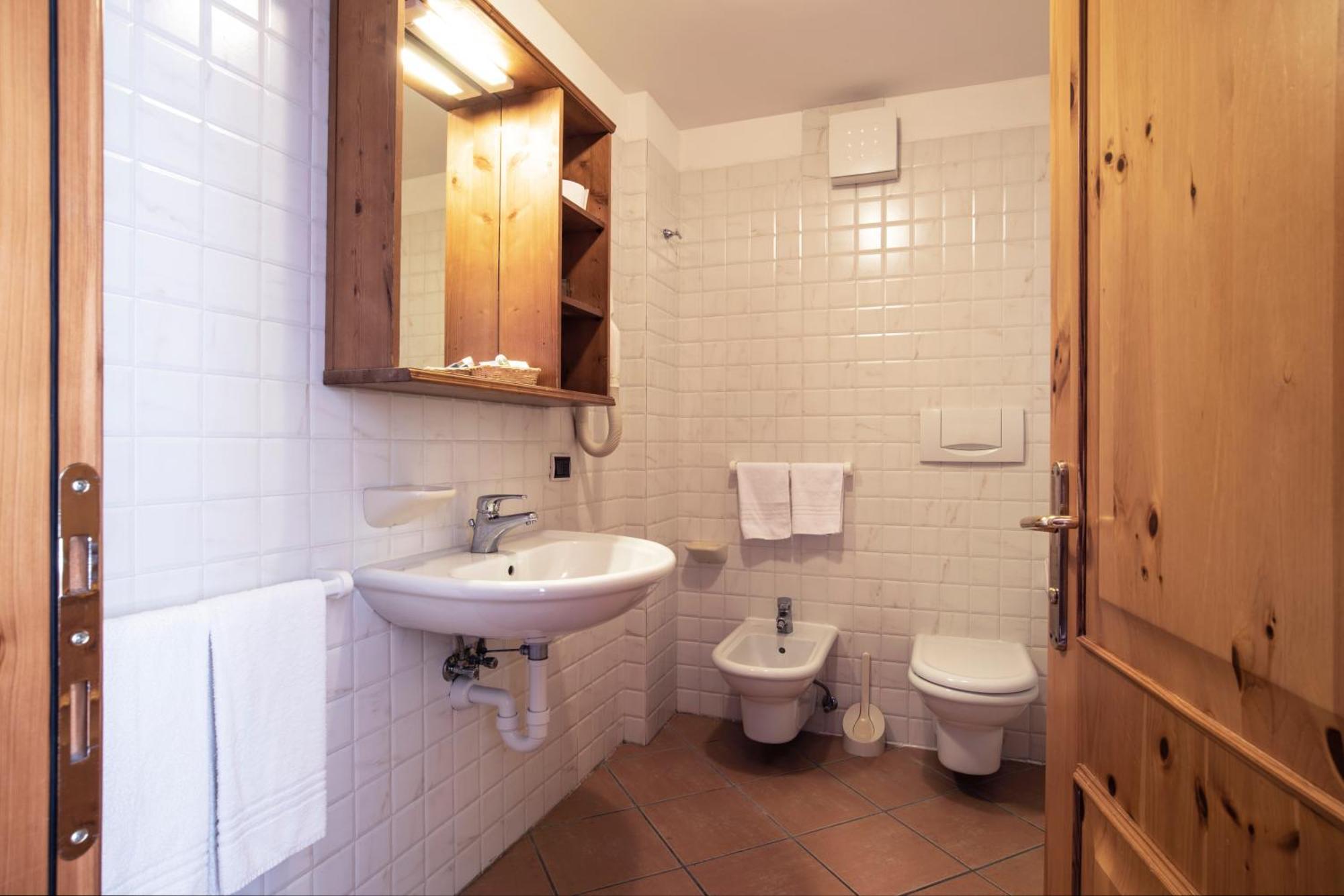 Sporting Aparthotel San Martino Di Castrozza Exterior foto