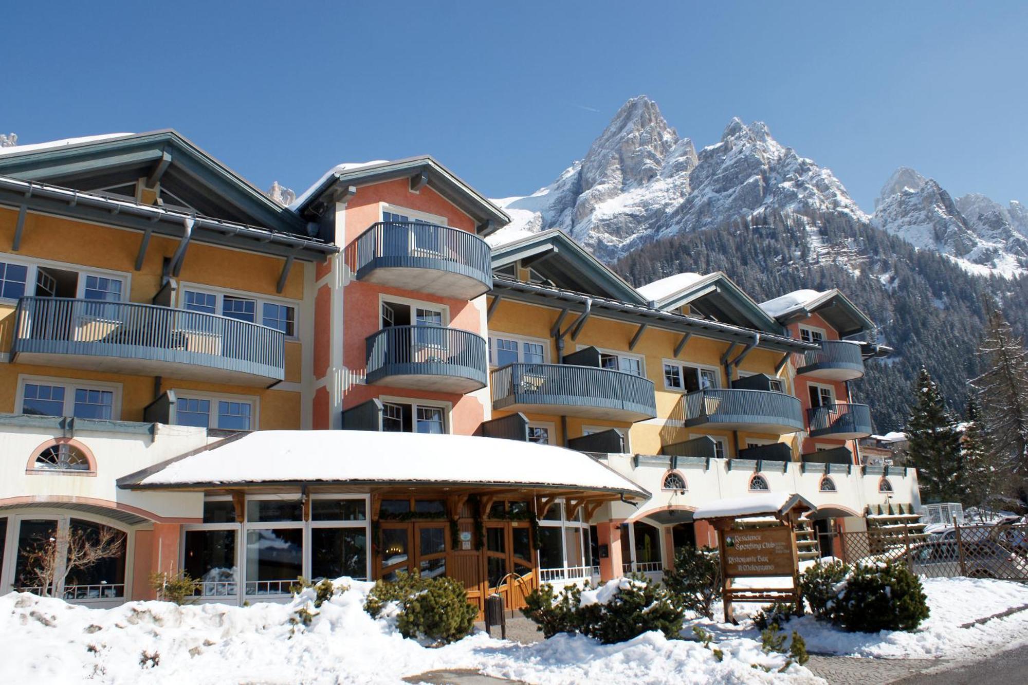 Sporting Aparthotel San Martino Di Castrozza Exterior foto