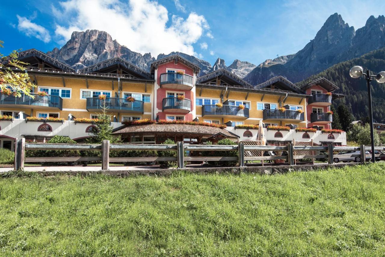 Sporting Aparthotel San Martino Di Castrozza Exterior foto